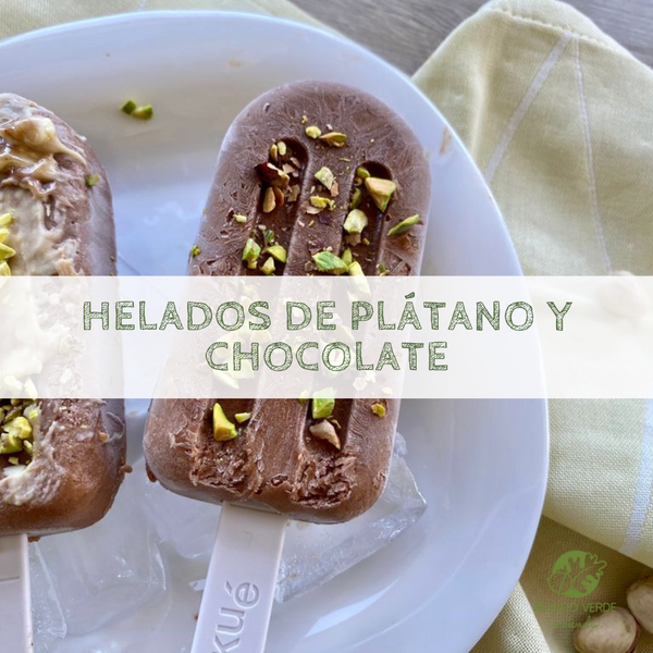 Helados de plátano y chocolate